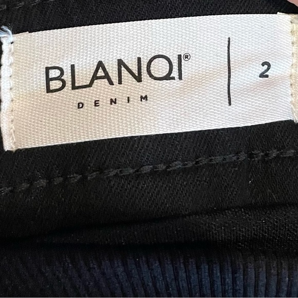NEW Blanqi Black Wash Slit Knee Distressed Maternity Jeans Denim Size 2 - Picture 8 of 8
